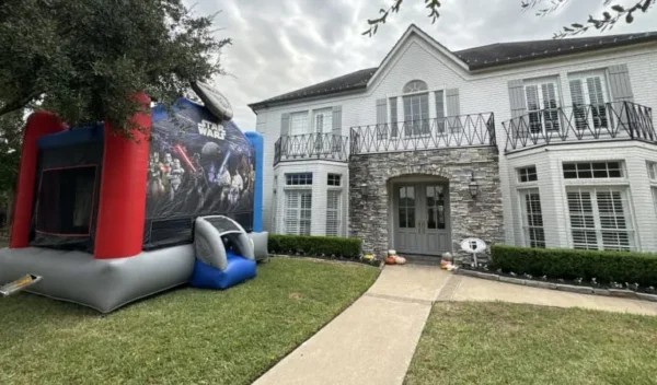 13 x 13 Star Wars Bounce House - Image 2